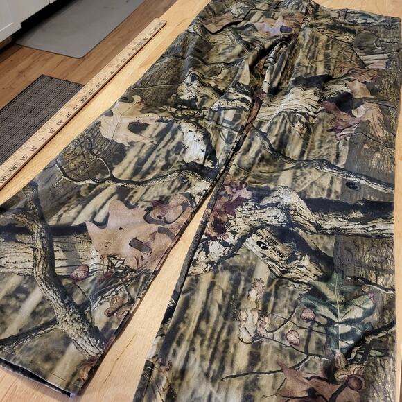 Russel Outdoors M 8/10 Camouflage Straight Leg Cargo Pants Pink Lining Zip Snap - Picture 2 of 16